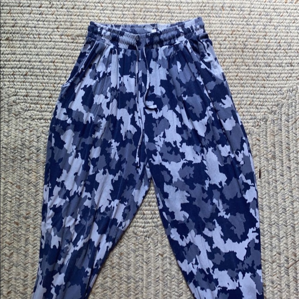 camo joggers